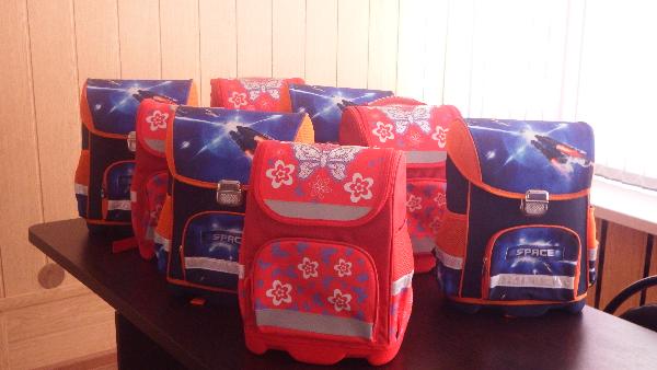 В новый учебный год с подарками от депутата!