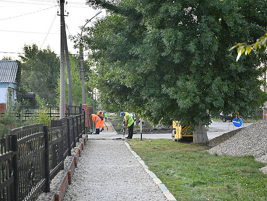 На тротуары в Саратовской области планируют выделить еще 230 млн