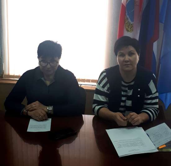 Заседание комиссии по делам несовершеннолетних и защите их прав при администрации Романовского МР