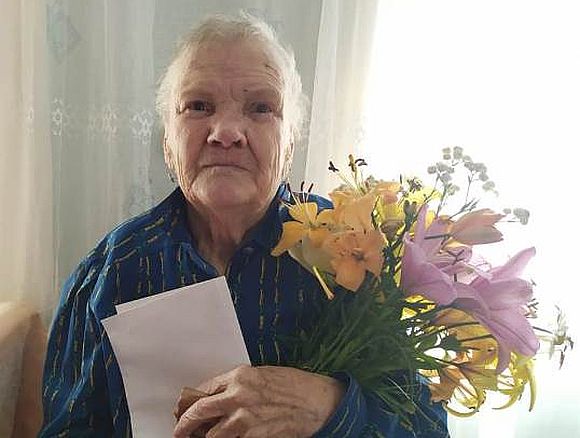Труженица тыла из Романовского района встретила свой 90-летний юбилей