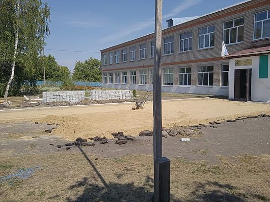 Август -горячая пора не только для хлеборобов, но и для работников сферы образования.