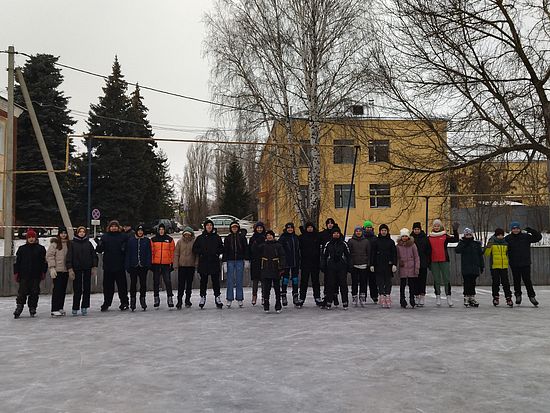 В р.п. Романовка открыт зимний каток