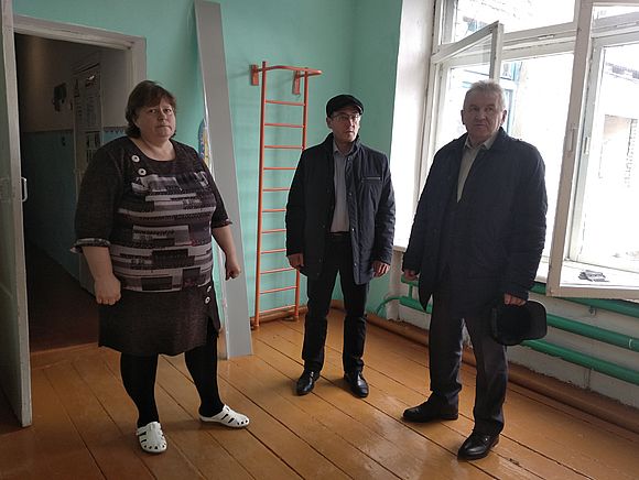 Глава Романовского муниципального района Алексей Щербаков проверил ход ремонтных работ в детском саде «Березка»