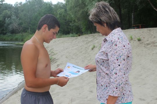 Профилактические рейды по водоемам района продолжаются