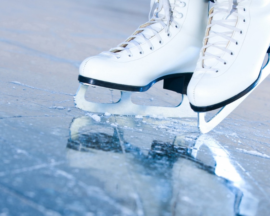 В р.п.Романовка открыт ледовый каток