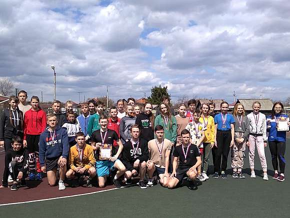 29 апреля на стадионе МОУ Романовская СОШ им. И.В. Серещенко прошла легкоатлетическая районная эстафета