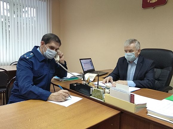 9 декабря глава Романовского муниципального района Алексей Щербаков и прокурор Романовского района Дмитрий Алеев провели прием граждан
