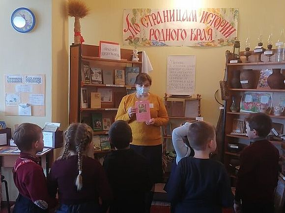 В Детской библиотеке прошел краеведческий вернисаж «Край мой – гордость моя»