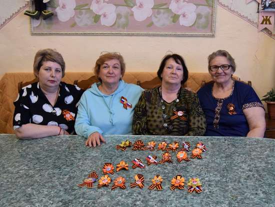 Мастер-класс по изготовлению нагрудных значков с использованием Георгиевской ленты