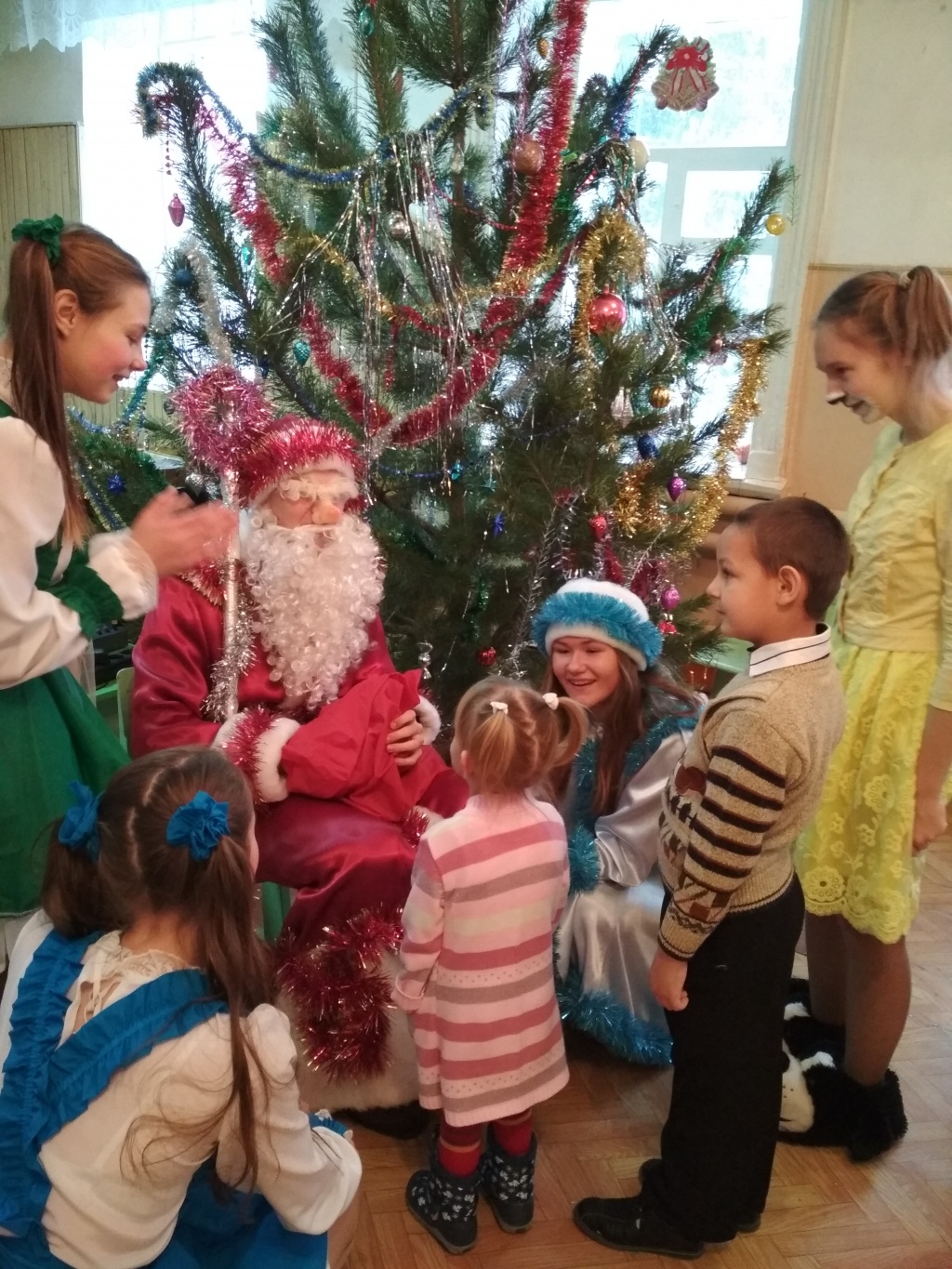 В Доме пионеров и школьников прошел новогодний праздник