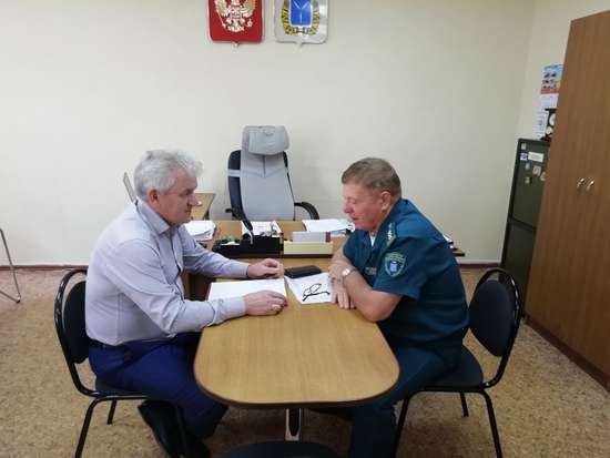 Глава района провел рабочую встречу.