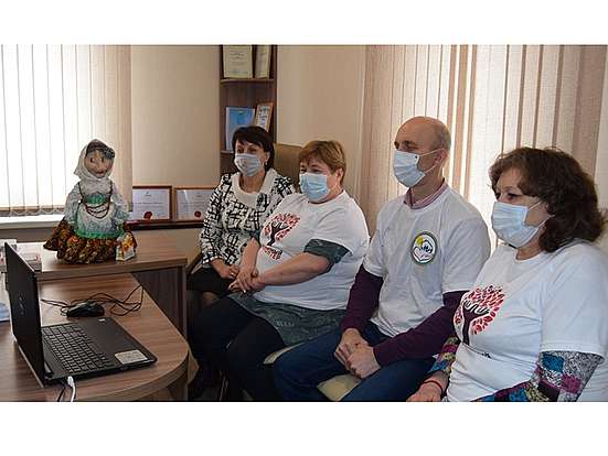 «Серебряные волонтеры» КЦСОН Романовского района приняли участие в дистанционном семинаре развития ЭКОпроектов