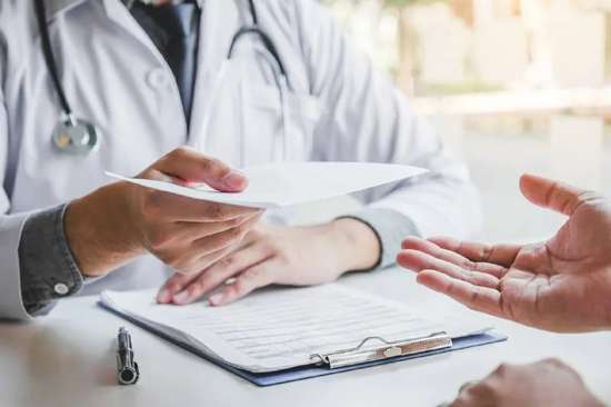 Выплаты по больничным вырастут в два раза