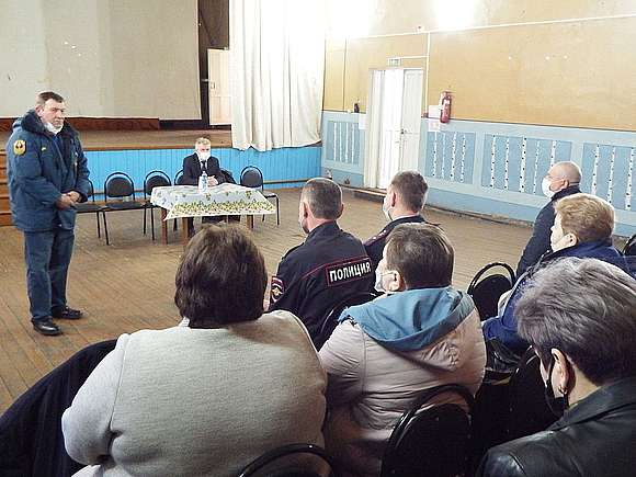 13 апреля 2021г. прошли собрания граждан в пос. Красноармейский и пос. Таволжанский