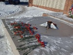 Возложение цветов к памятнику воинам погибшим в Великой Отечественной войне
