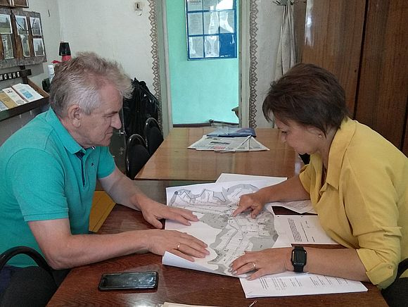 25 августа глава Романовского муниципального района Алексей Щербаков провел рабочую встречу с главой Большекарайского муниципального образования Надеждой Соловьевой