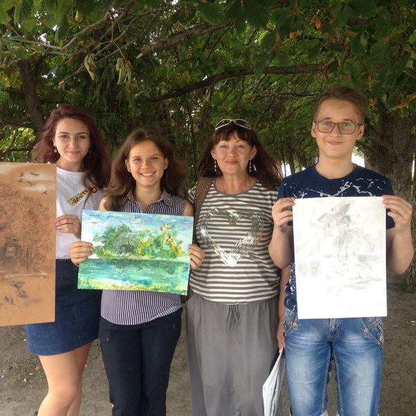 Конкурс пленэрных работ юных художников "Милые сердцу места"