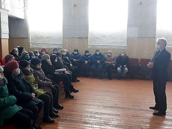 11 февраля состоялось собрание граждан в селе Малое Щербедино Романовского муниципального района