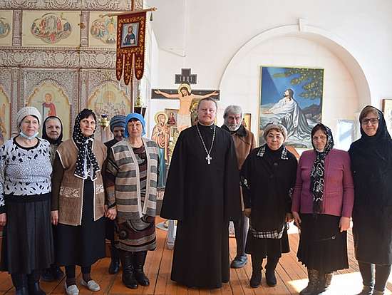 Сотрудники ГАУ СО КЦСОН Романовского района провели очередное заседание православного клуба «Синергия» 