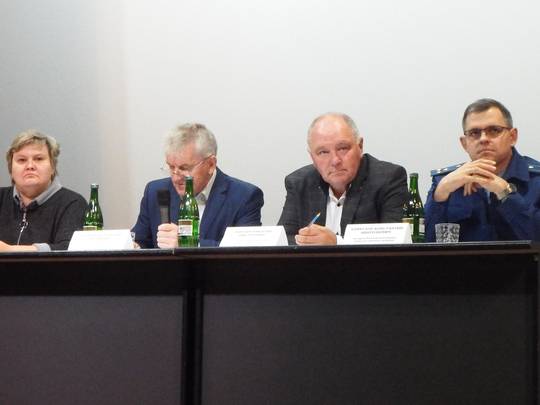 3 октября в районном Доме культуры р.п. Романовка прошло собрание граждан