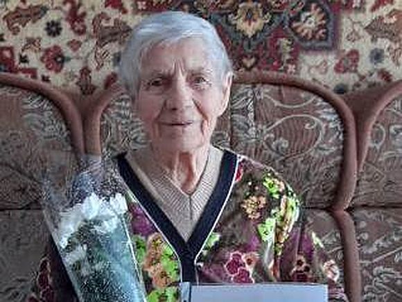Труженица тыла из р.п. Романовка Орлова Александра Петровна встретила свой 90-летний юбилей